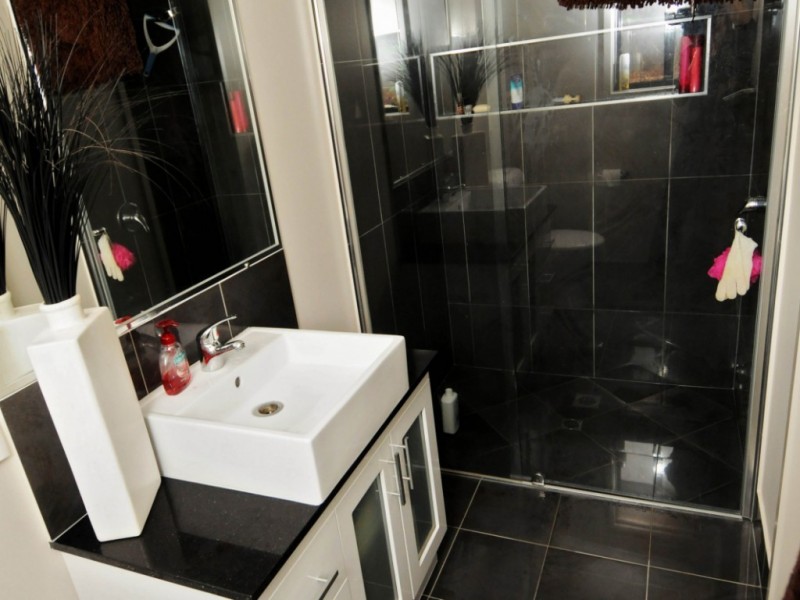 24 Eaglehawk Drive, Jones Hill QLD 4570