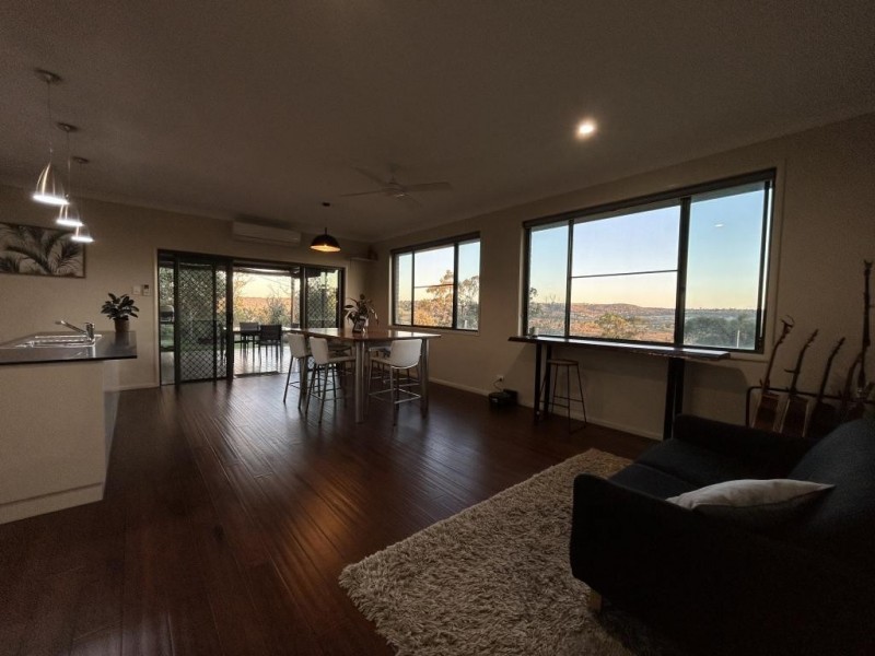 1 Scenic Court, Gowrie Junction QLD 4352