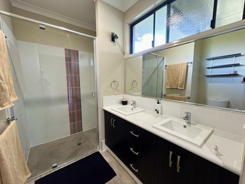 1 Scenic Court, Gowrie Junction QLD 4352