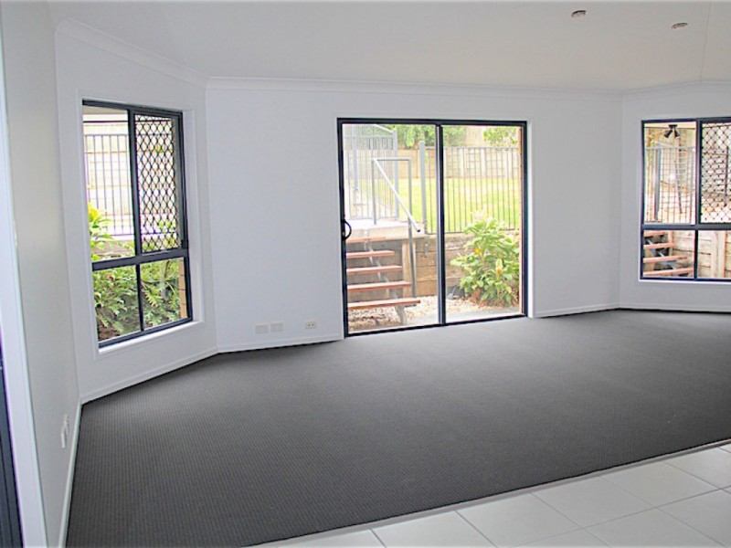 49 Petigrain Avenue, Palmwoods QLD 4555