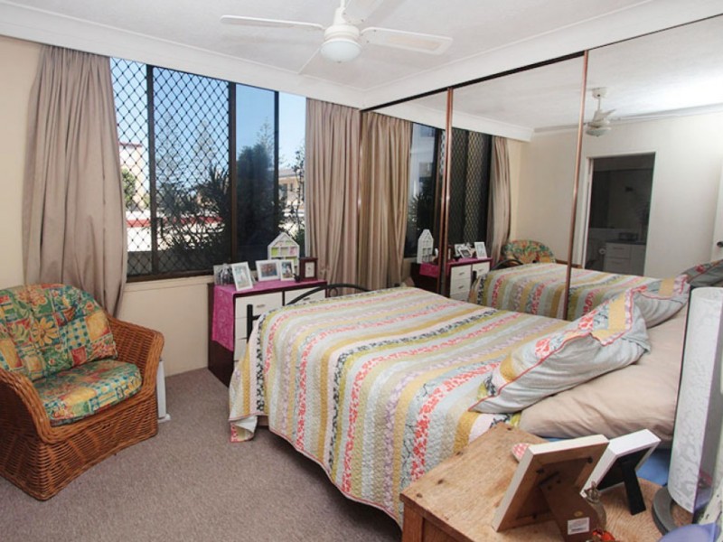 30/1917 Gold Coast Highway, Burleigh Heads QLD 4220