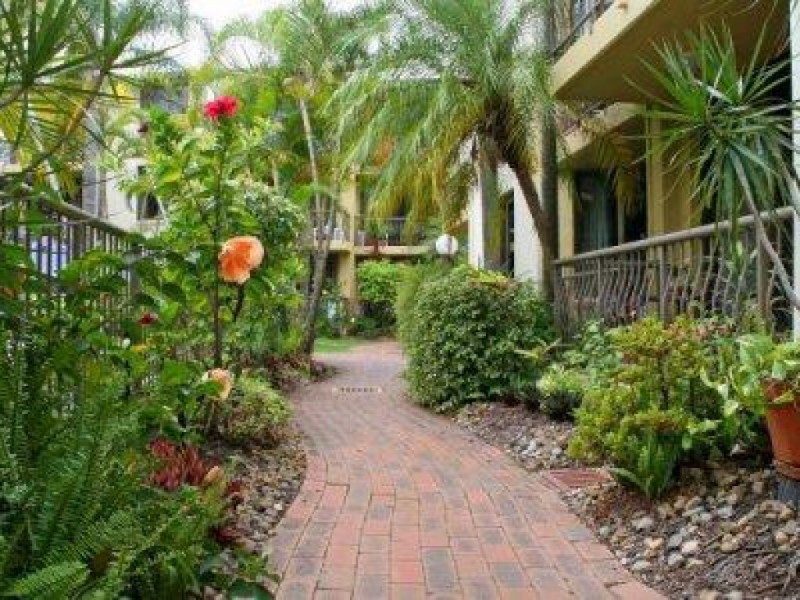 30/1917 Gold Coast Highway, Burleigh Heads QLD 4220