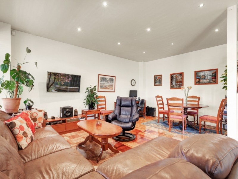 68 Railway Crescent, Bentleigh VIC 3204