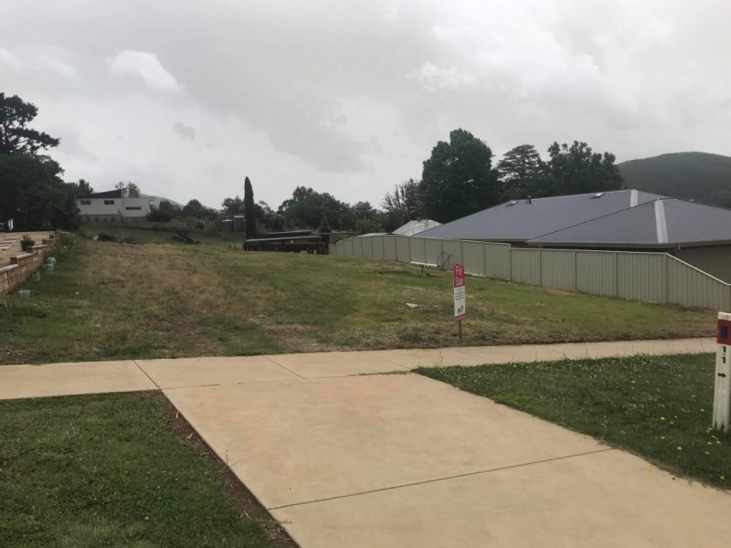 8 Ballroom Court, Bright VIC 3741