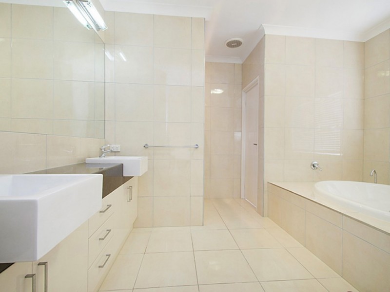 9/41 Mahogany Drive, Pelican Waters QLD 4551