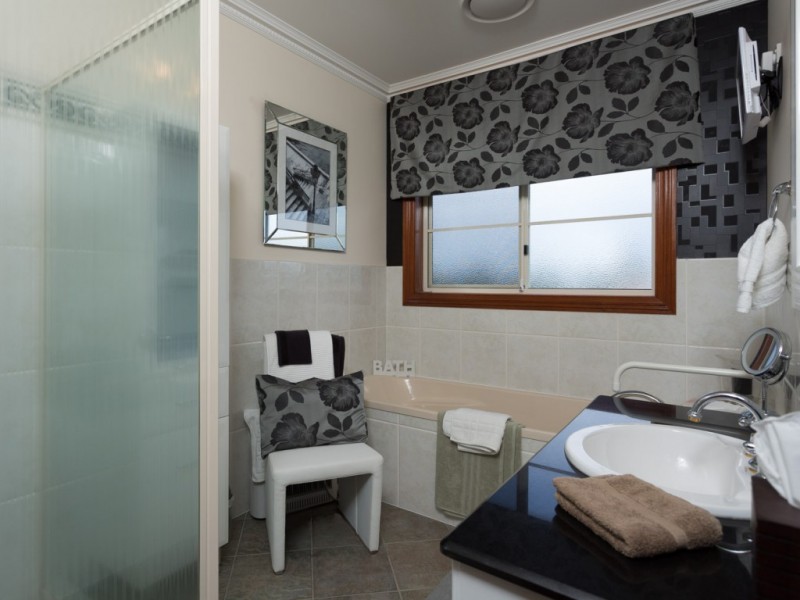140 Campbell Street, Bundall QLD 4217