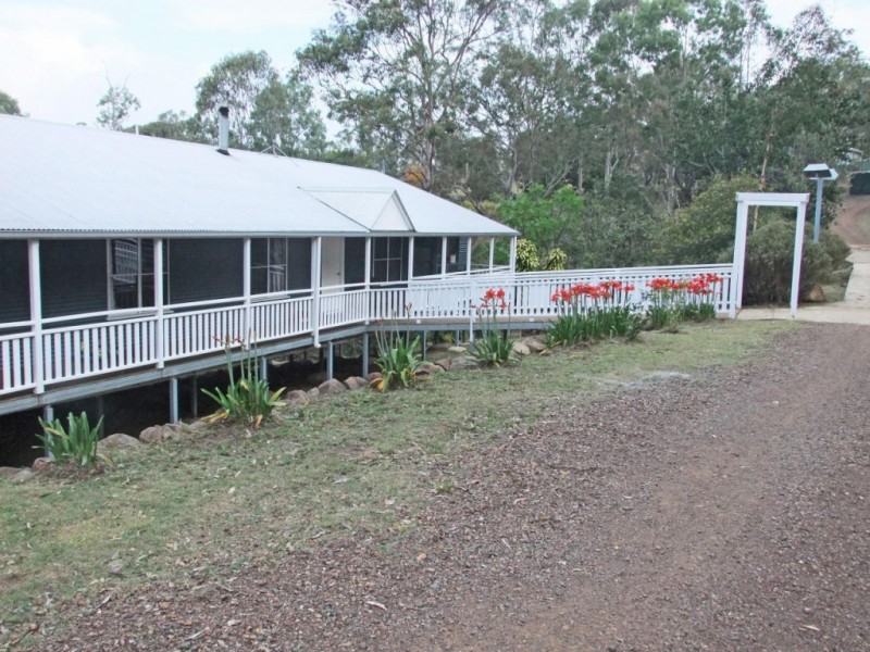 208 Highland Street, Esk QLD 4312