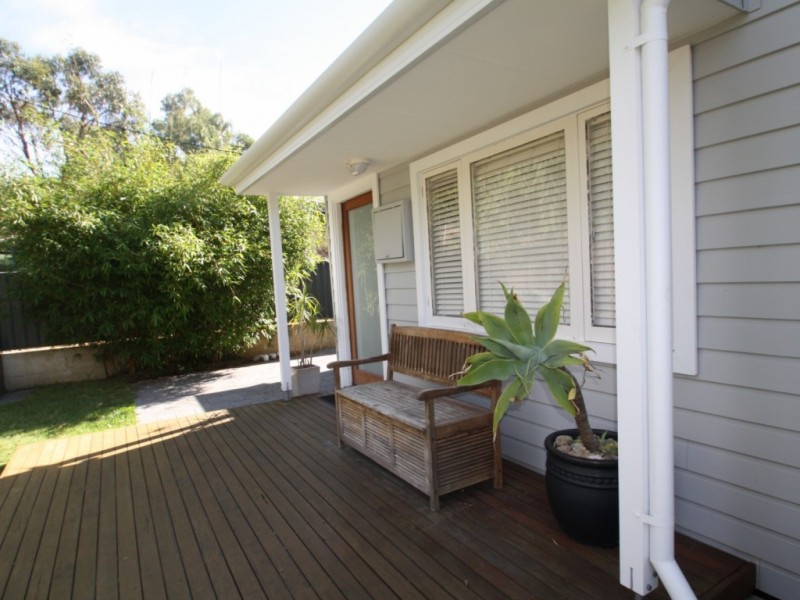 18 Chalet Vale, Preston Beach WA 6215