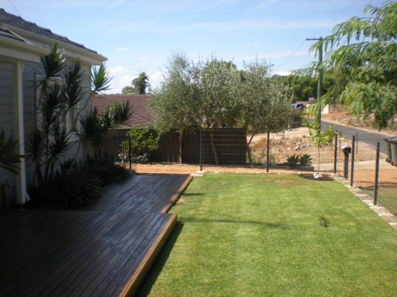 18 Chalet Vale, Preston Beach WA 6215