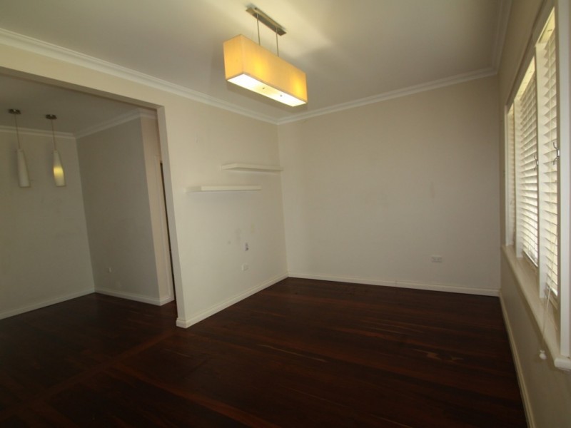 18 Chalet Vale, Preston Beach WA 6215