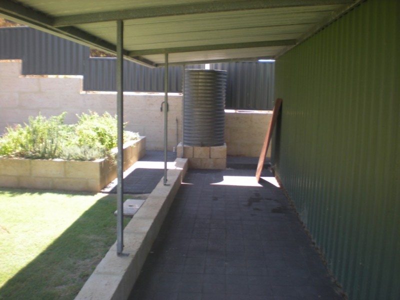 18 Chalet Vale, Preston Beach WA 6215