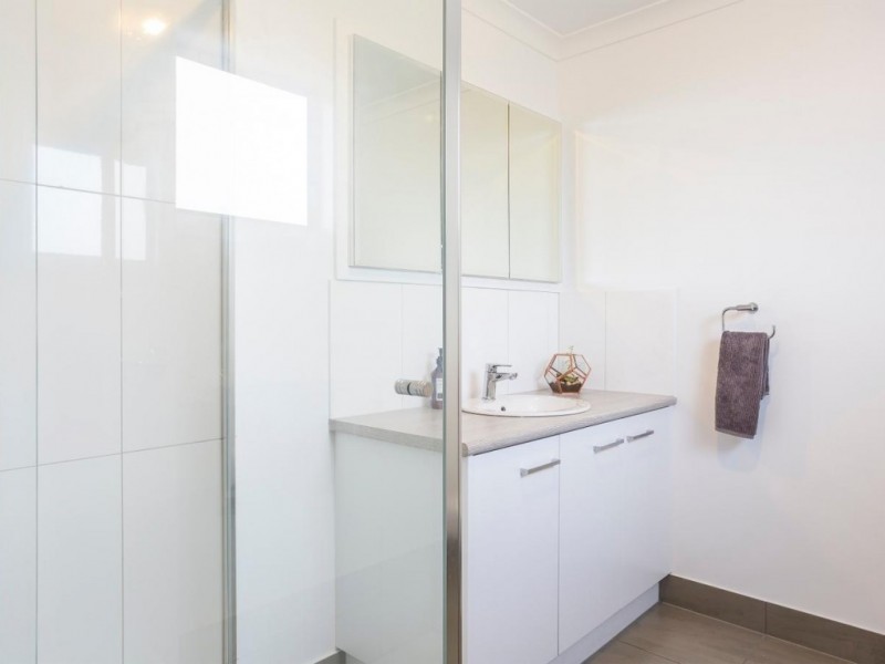 1/54 Mackenzie Street West, Golden Square VIC 3555