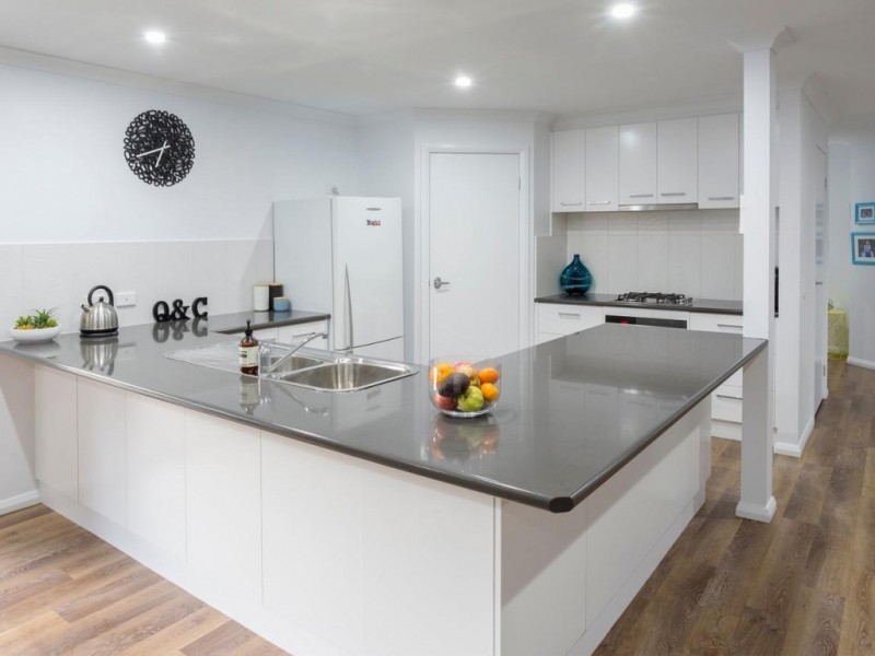 1/54 Mackenzie Street West, Golden Square VIC 3555