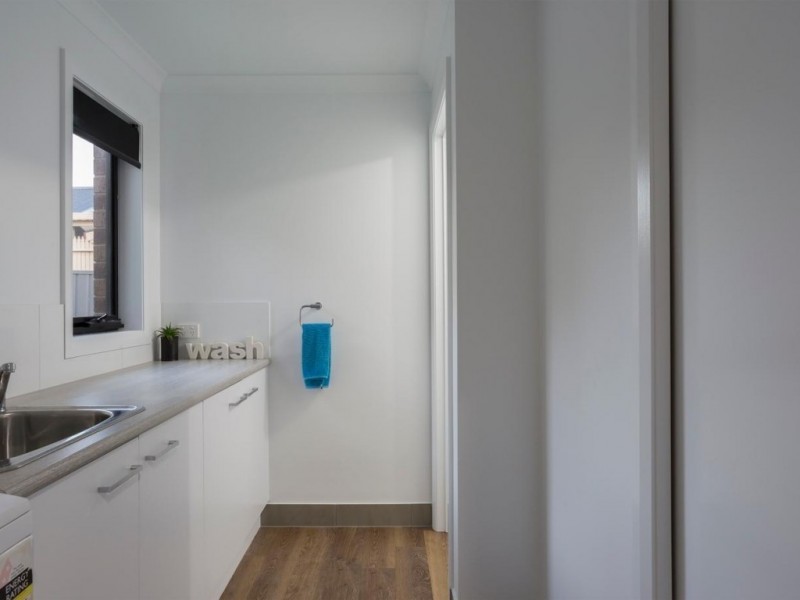 1/54 Mackenzie Street West, Golden Square VIC 3555