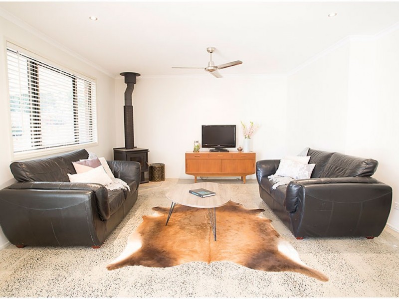 34 Suzen Court, Mooloolah Valley QLD 4553