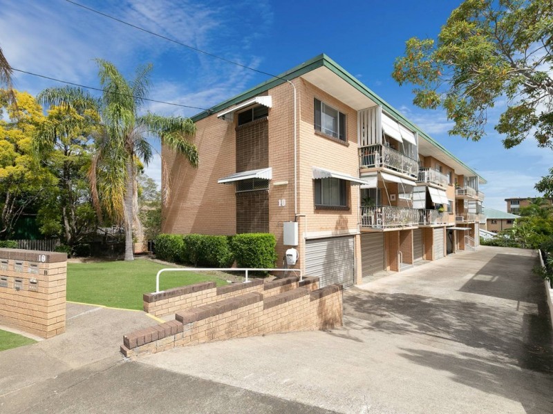 2/10 Raby Road, Coorparoo QLD 4151