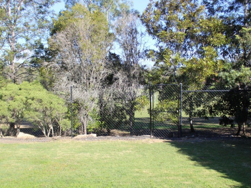 16 Mellor Place, Brassall QLD 4305