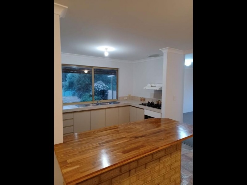 1 Laslett Circle, Mundaring WA 6073