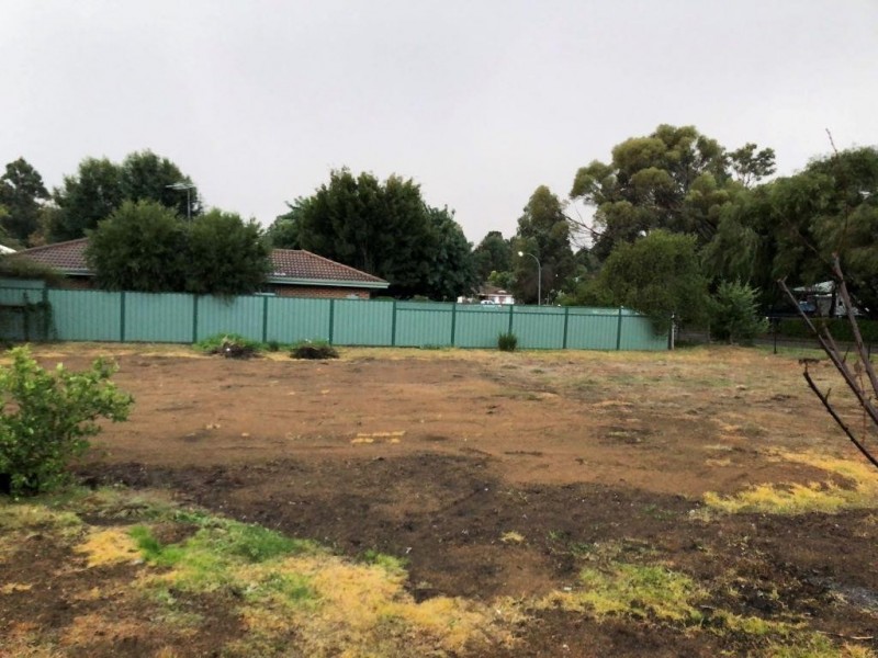 1 Laslett Circle, Mundaring WA 6073