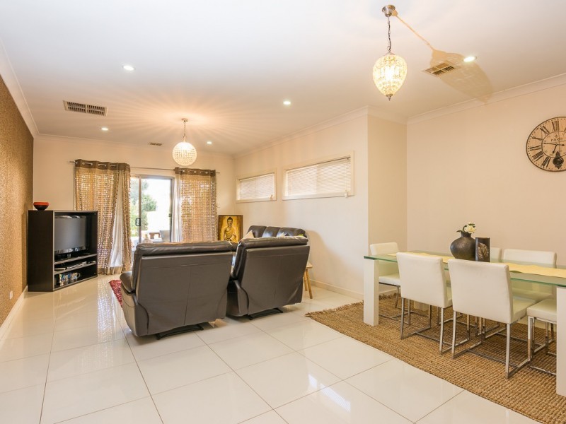 22 A Melrose Avenue, Clearview SA 5085