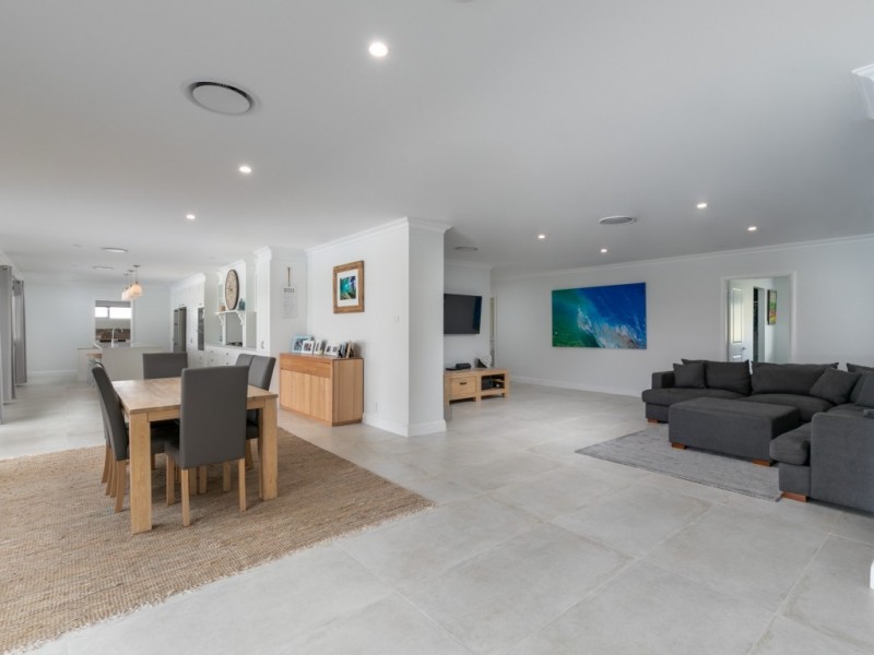 321 Martins Creek Rd, Paterson NSW 2421