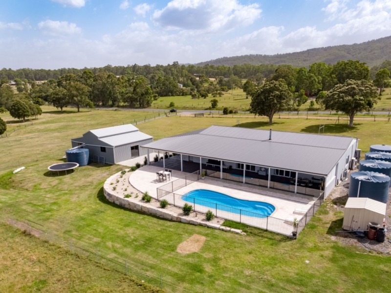 321 Martins Creek Rd, Paterson NSW 2421