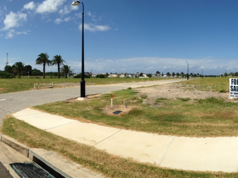 11 Catana Crescent, Hope Island QLD 4212