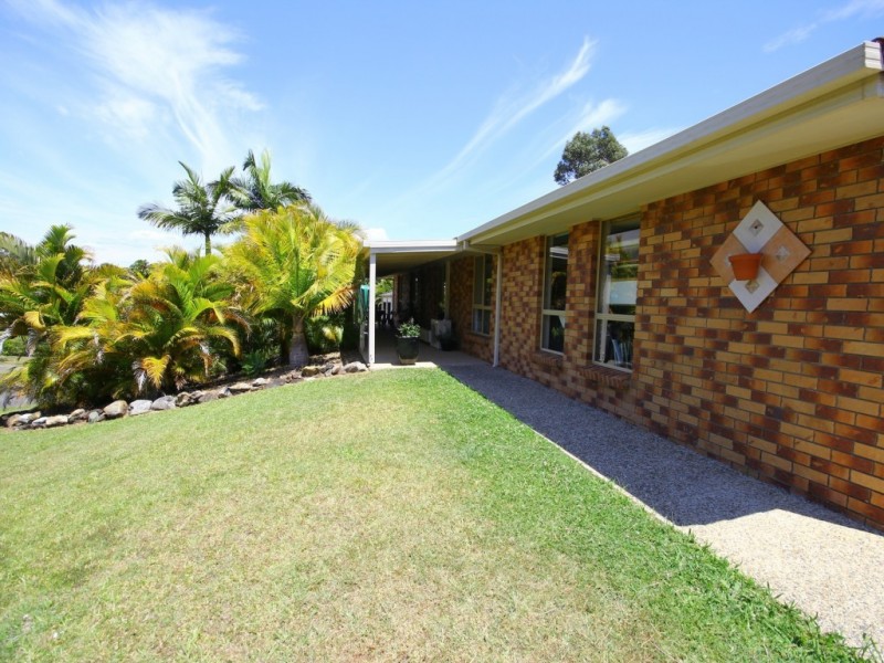 20 Moreton Bay Drive, Caloundra West QLD 4551