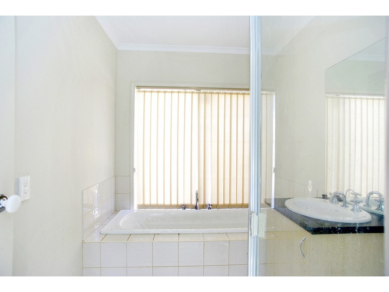 17 Haugh Street, Lovely Banks VIC 3221