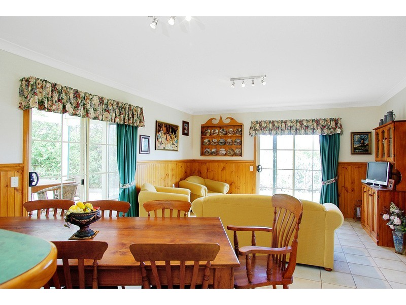 14 Mayfair Drive, Newtown VIC 3220