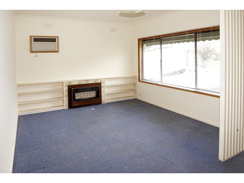 1/30 Breadalbane Street, Newcomb VIC 3219