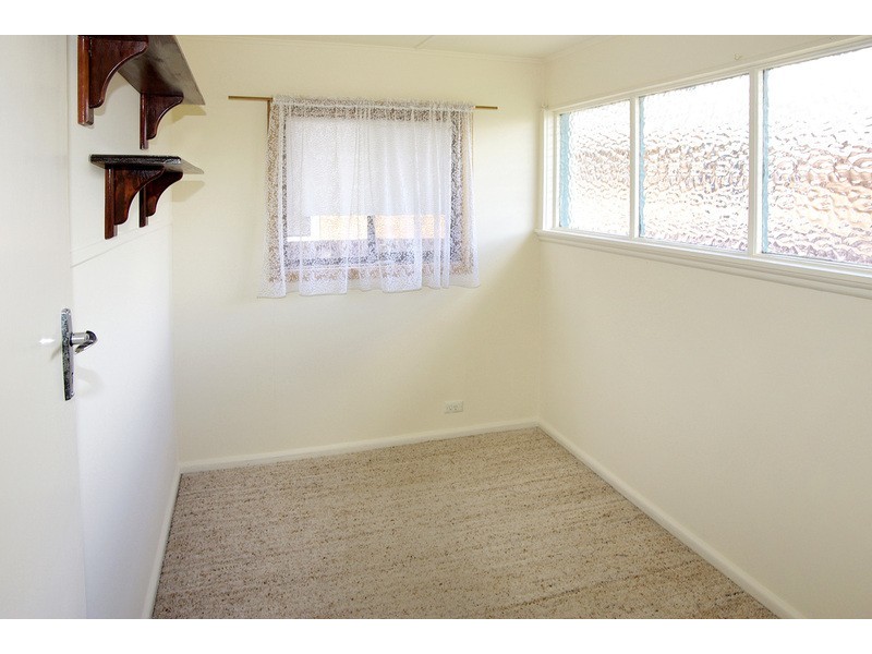 1/30 Breadalbane Street, Newcomb VIC 3219