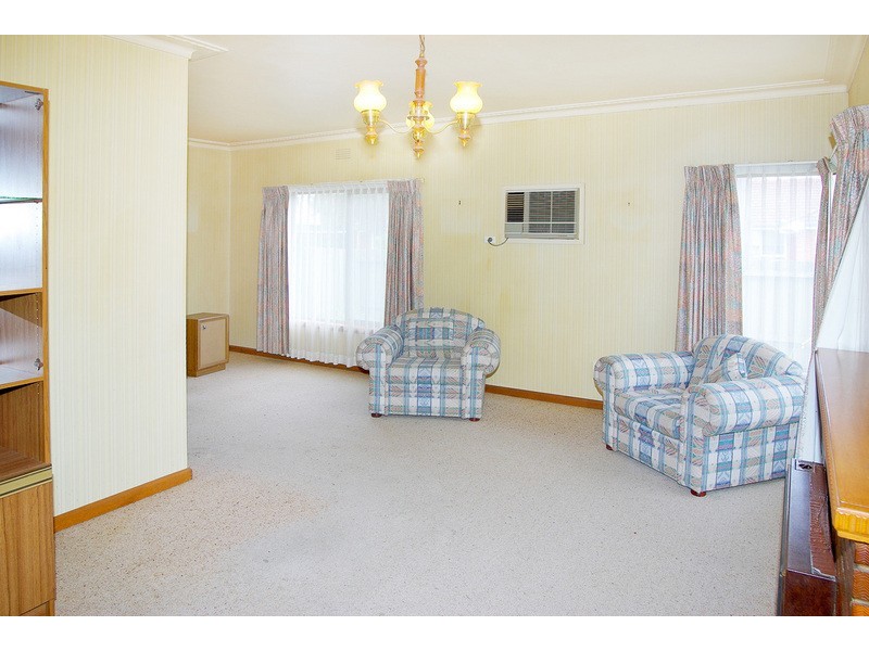 4 Edinburgh Avenue, Herne Hill VIC 3218