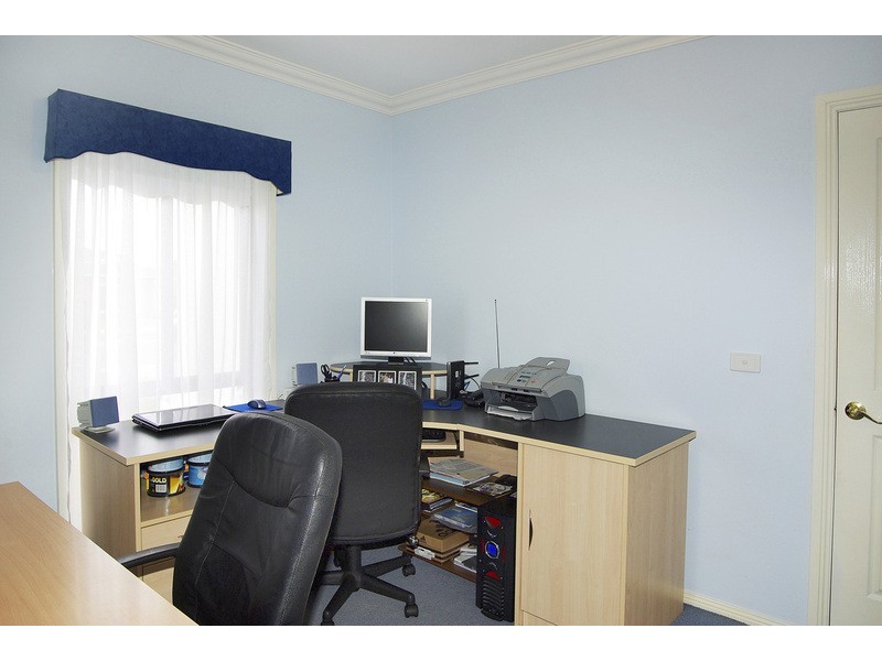 3 Thornton Close, Lovely Banks VIC 3221