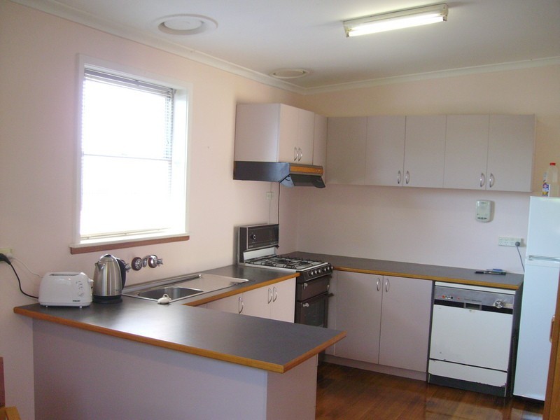 24 Richard Street, Newcomb VIC 3219