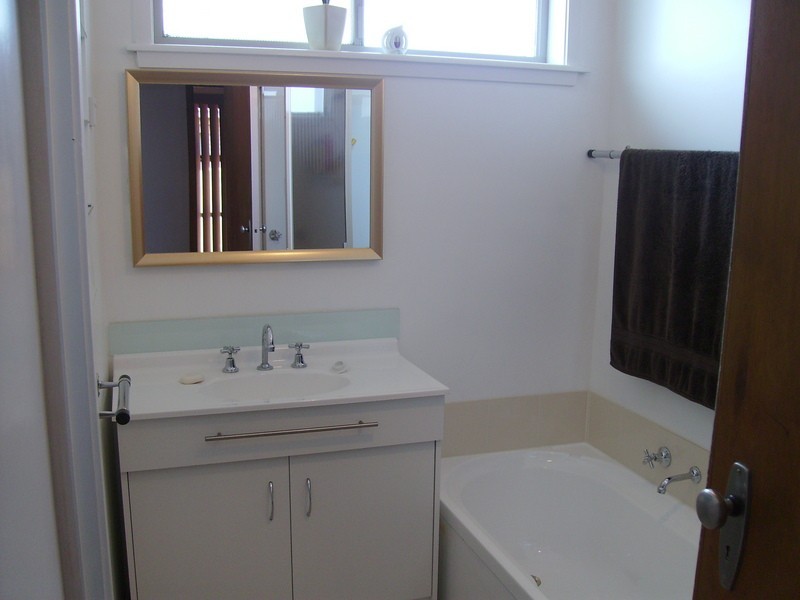 24 Richard Street, Newcomb VIC 3219