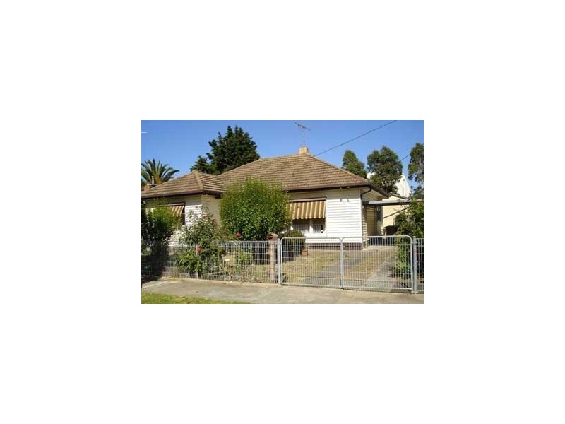 4 Greenwood Street, Newcomb VIC 3219