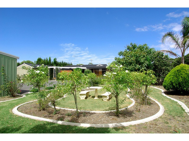 405 – 409 Wilsons Road, St Albans Park VIC 3219