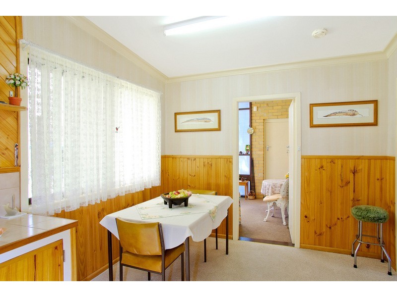 4 Carol Court, Newcomb VIC 3219