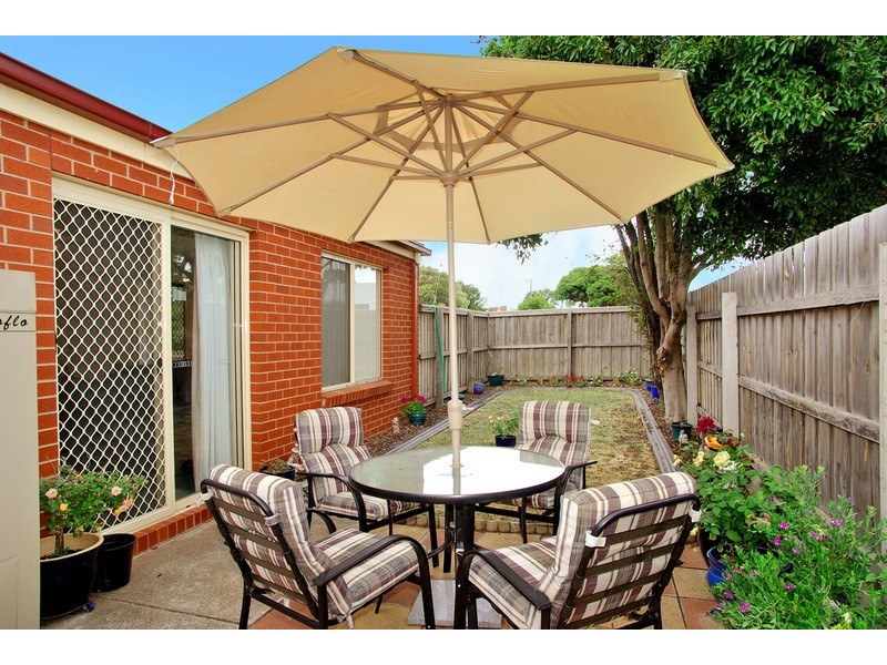 1/10 Rotherham Street, Belmont VIC 3216