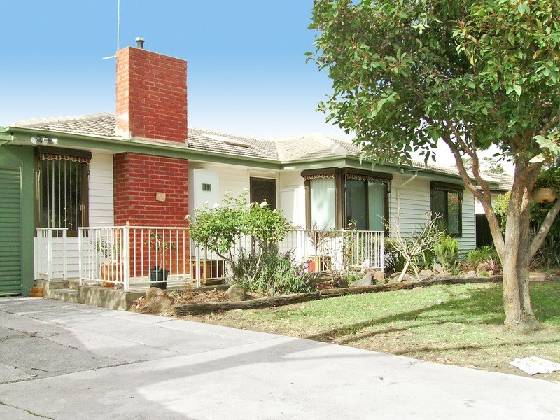 19 Newland Street, Newcomb VIC 3219
