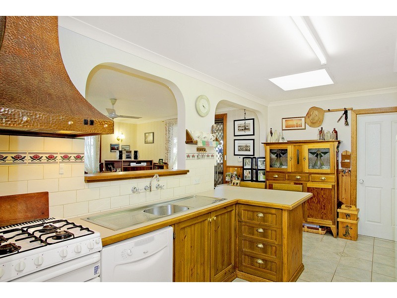 19 Newland Street, Newcomb VIC 3219