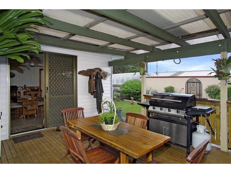 19 Newland Street, Newcomb VIC 3219