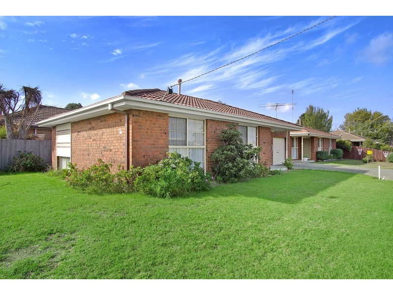 1/115 Solar Drive, Whittington VIC 3219