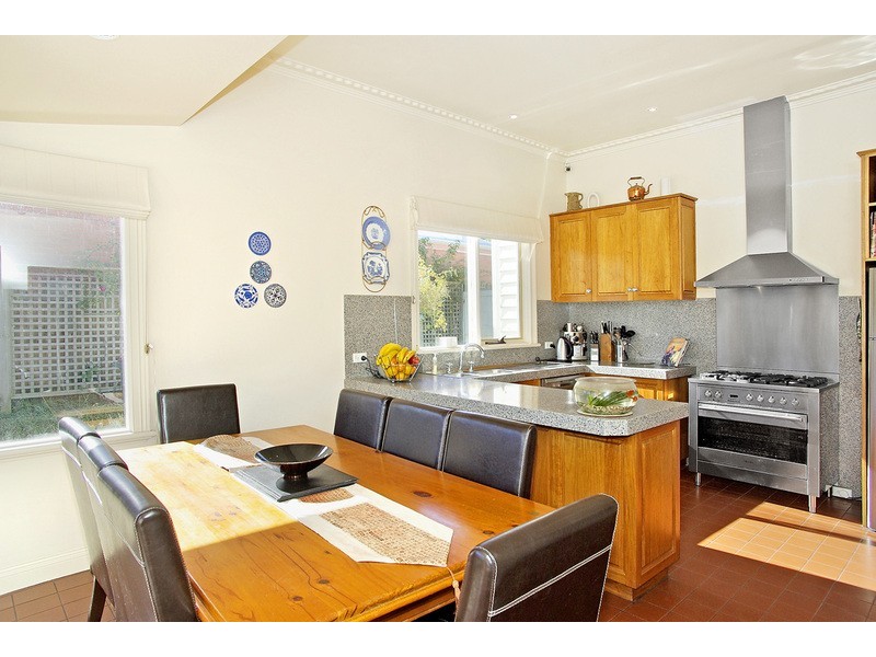 39 Stinton Avenue, Newtown VIC 3220