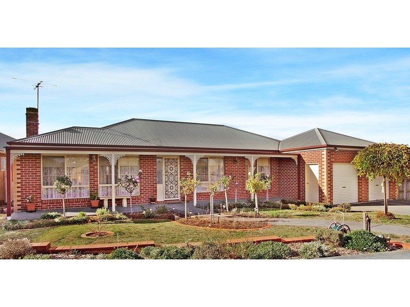 55 Mulquiney Crescent, Highton VIC 3216