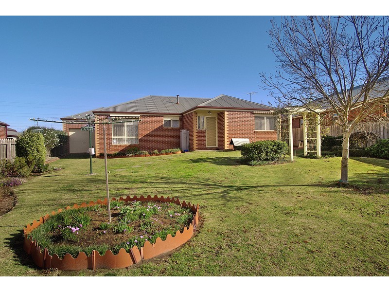 55 Mulquiney Crescent, Highton VIC 3216