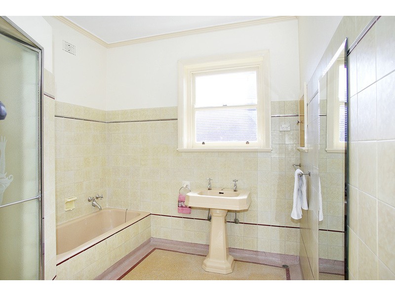 296 Latrobe Terrace, Newtown VIC 3220