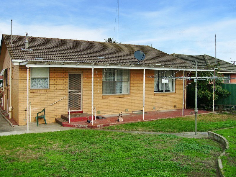 29 Fidge Crescent, Breakwater VIC 3219