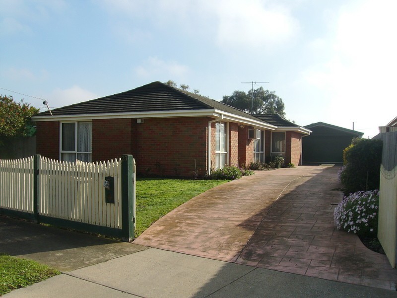 23 Orbit Drive, Whittington VIC 3219